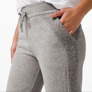 Lululemon Scuba Jogger *Sherpa Stripe